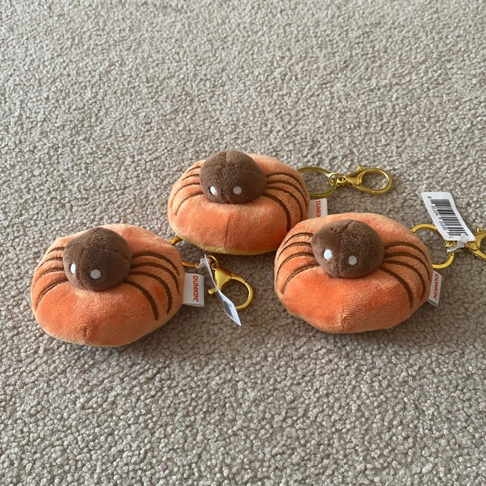 3 Dunkin spider keychains EUC